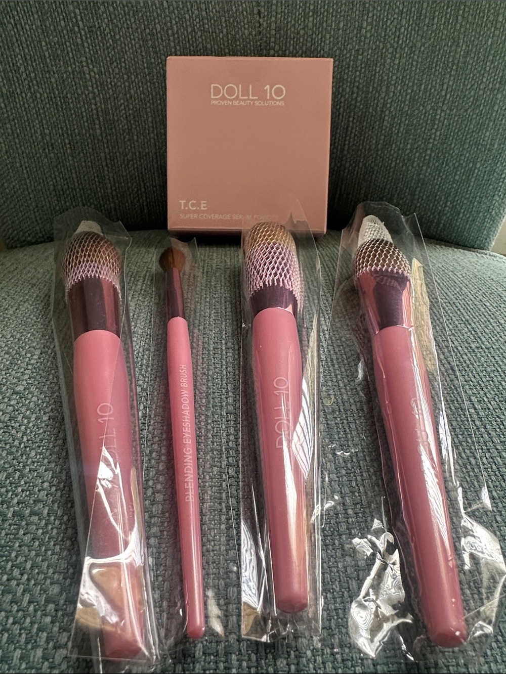 DOLL10 T.C.E Super Coverage Serum Powder - Dusty Pink Box & Doll10 Brush Set